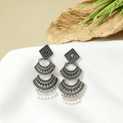 6 Premium Earrings & 2 Elegant Rings ✨ 🎁 Bonus: 2 FREE Surprise Gifts 🎁